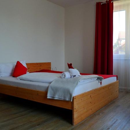 Hotel "Cafe Verkehrt" - Wellcome Motorbiker, Berufsleute Und Reisende Im Schwarzwald Oberhof  外观 照片