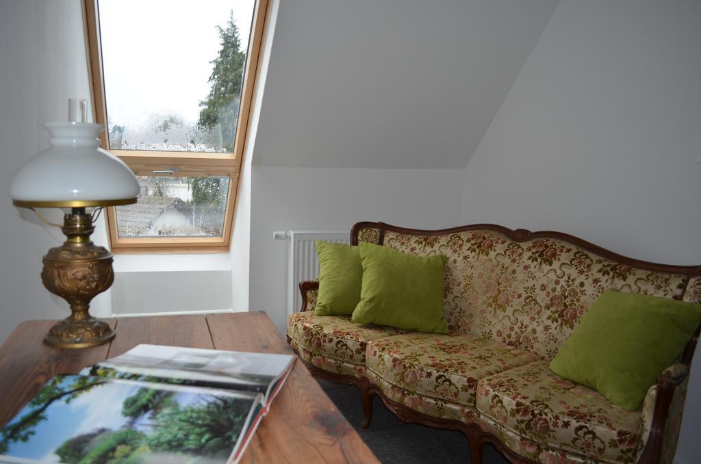 Hotel "Cafe Verkehrt" - Wellcome Motorbiker, Berufsleute Und Reisende Im Schwarzwald Oberhof  外观 照片
